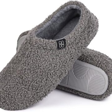 HomeTop Women's Fuzzy Curly Fur Slippers